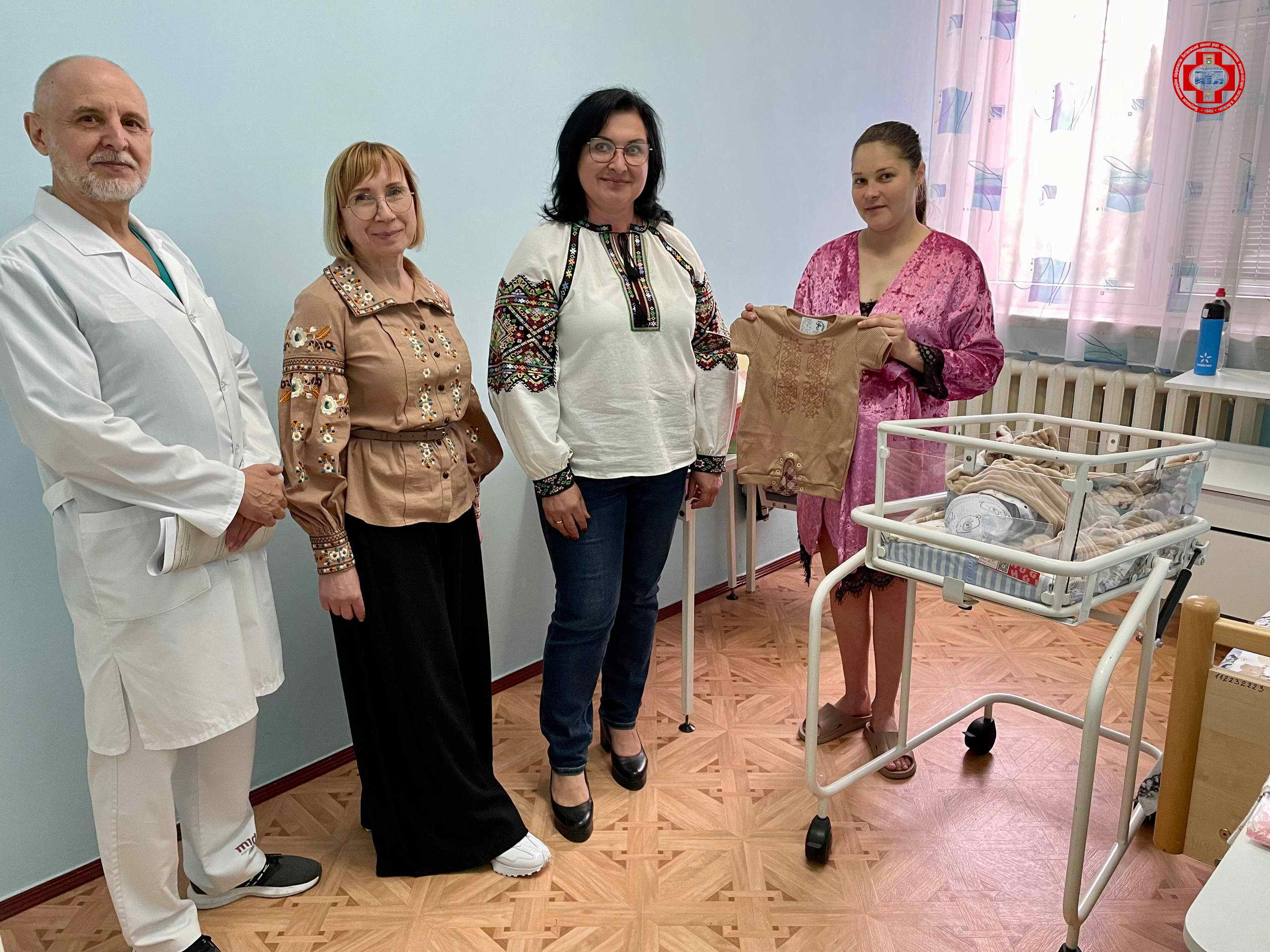«НАРОДЖЕНІ У ВИШИВАНЦІ»